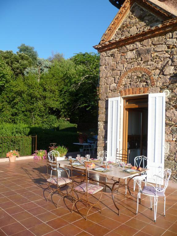 Bed And Breakfast La Maison De Nathalie Les Mayons Екстер'єр фото
